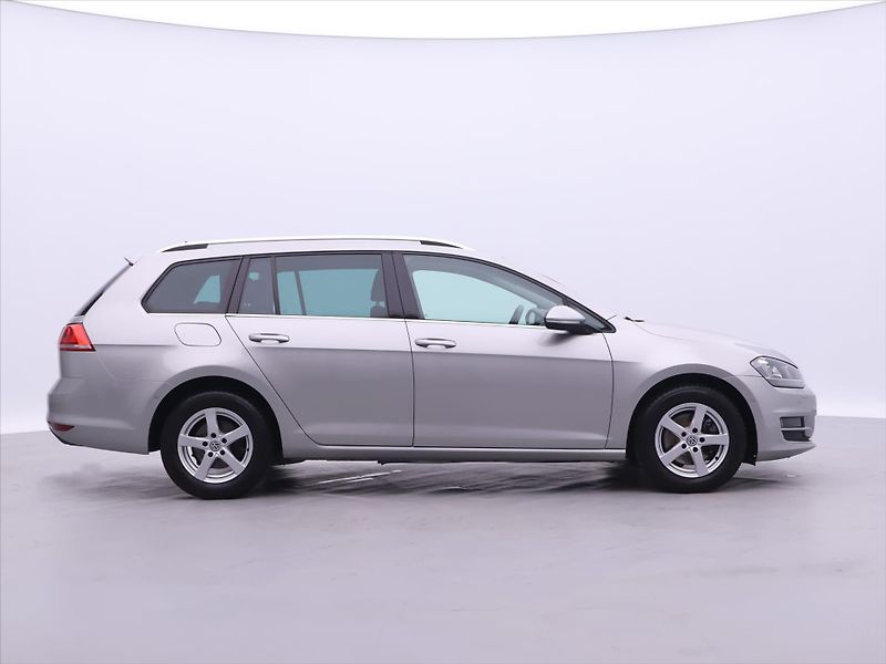 Volkswagen Golf 1,4 TSI 90kW DSG Highline Xeno - fotka 8 z 36
