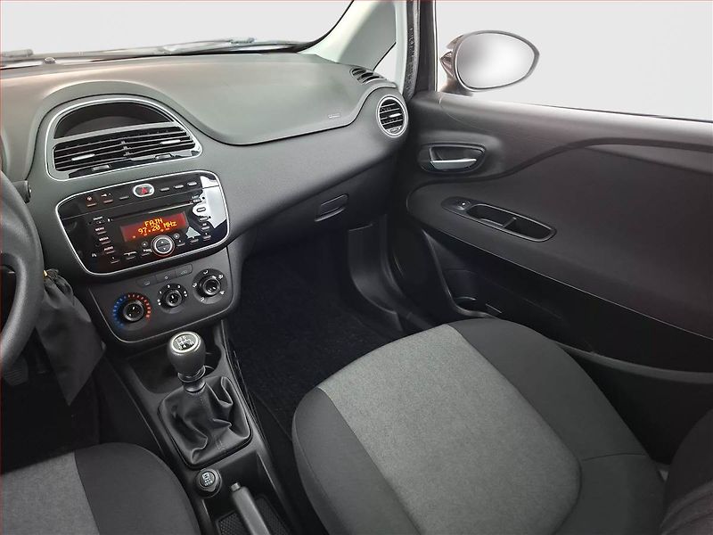 Fiat Punto (2013) 1.2, po STK, jezdí dobře - fotka 8 z 16