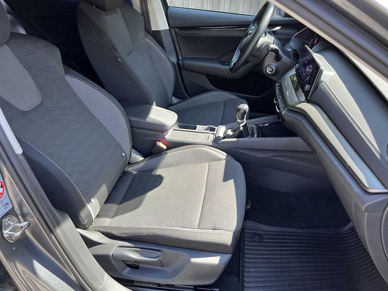 Škoda Octavia combi 2.0TDi 85kW SERVIS ŠKODA - fotka 6 z 15