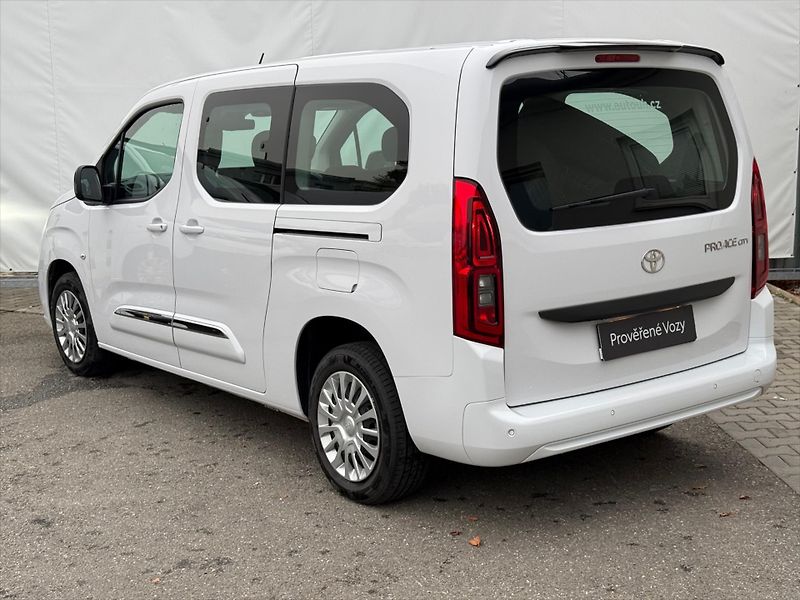 Toyota ProAce City Verso 1,5 Business 7S Tailgate - fotka 6 z 20