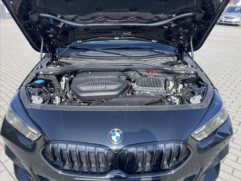 BMW Řada 2 2,0 Grand Coupe 140kw Mpaket A - fotka 23 z 33