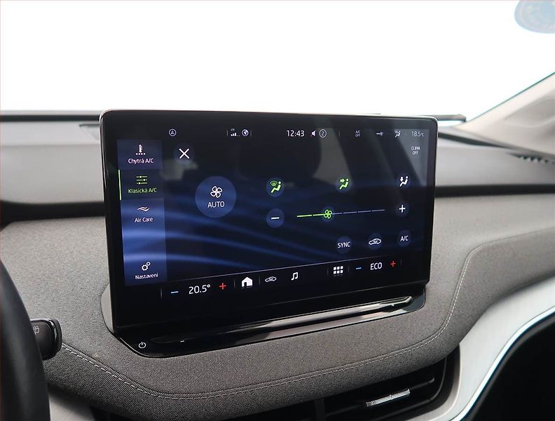 Škoda Enyaq (2021) EcoSuite iV 50 (55 kWh) - fotka 18 z 26