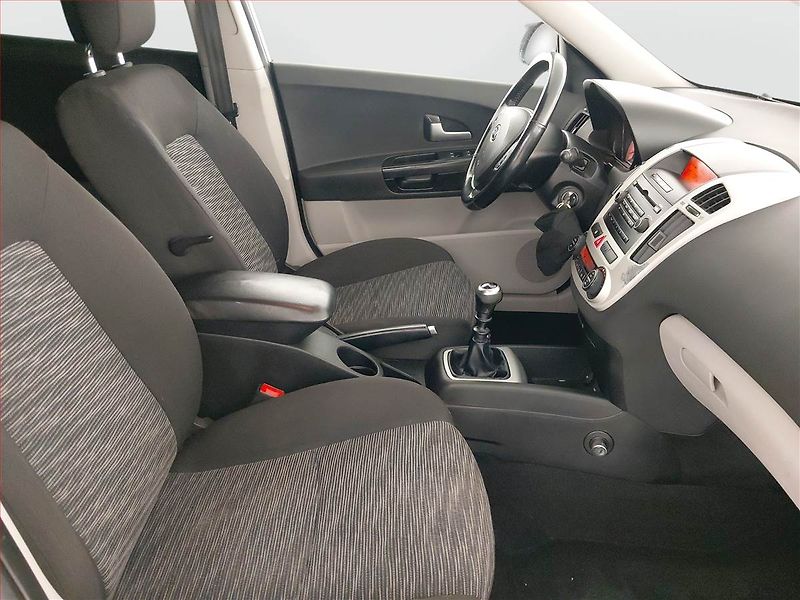 Kia Ceed (2007) 1.6 i, Serv.kniha, nová STK - fotka 9 z 18