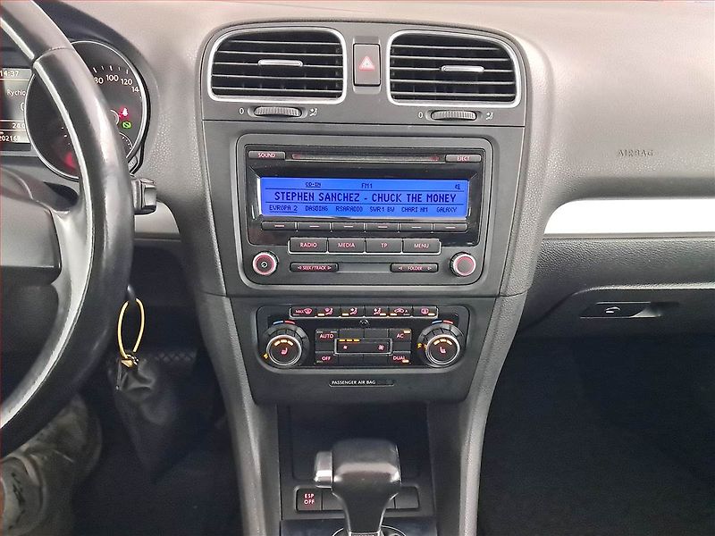 Volkswagen Golf (2009) Comfortline 1.4 TSI, Automat - fotka 12 z 15
