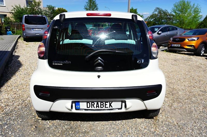 Citroën C1 (2013) TENDENCE 1,0i 50 kW - fotka 6 z 39