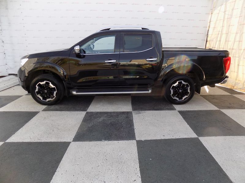 Nissan Navara (2017) 2.3DCi/4x4/Bi-xenon/NAVI/ČR/ - fotka 2 z 39