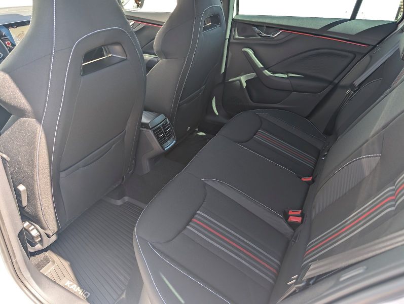 Škoda Kamiq (2026) 1,0 TSI / 85 kW DSG Monte Carl - fotka 8 z 30