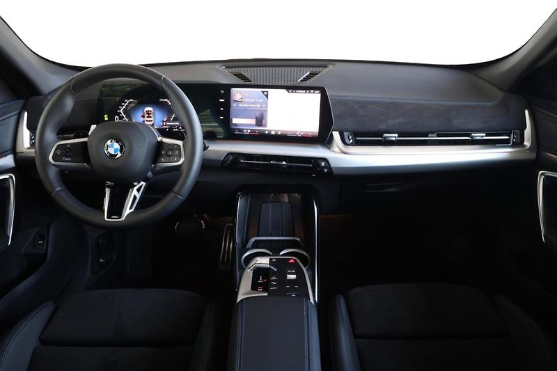 BMW X1 sDrive18d - fotka 5 z 25