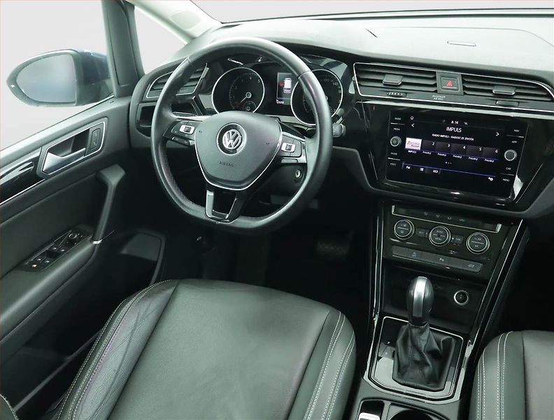 Volkswagen Touran (2020) Highline 1.5 TSI - fotka 7 z 25