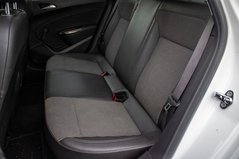 Opel Astra - fotka 20 z 22