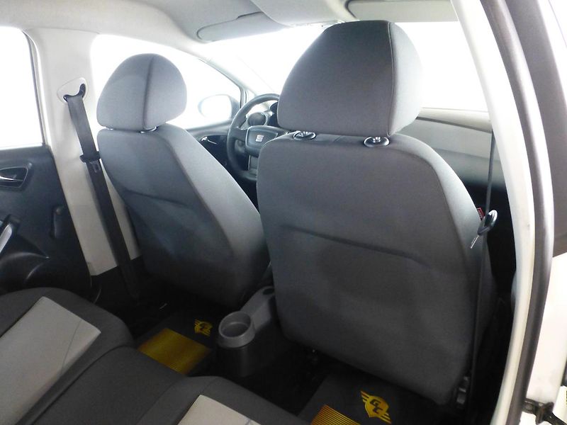Seat Ibiza (2013) 1,2i-KLIMA*ALU*NAVIGACE - fotka 22 z 25
