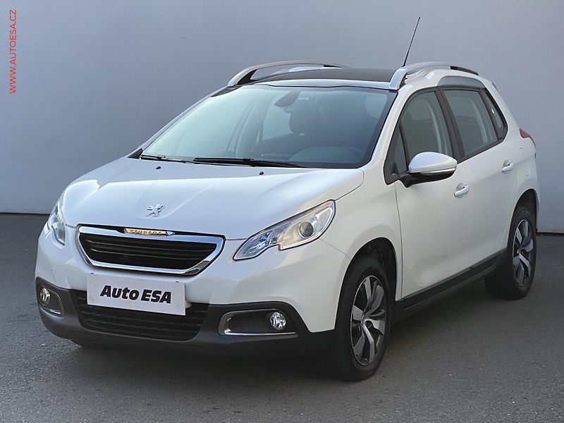 Peugeot 2008 (2014) 1.6 e-HDi, Navi, kamera - fotka 3 z 19