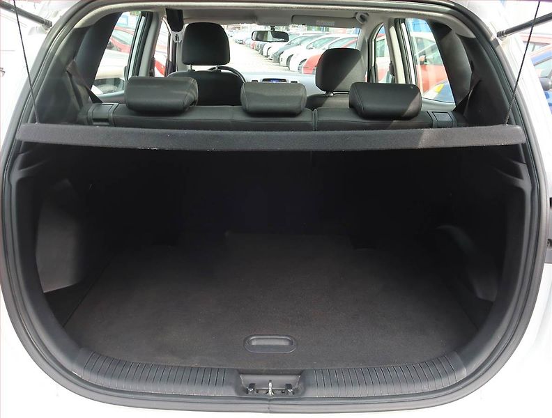 Hyundai ix20 (2018) 1.4 CVVT, Serv.kniha - fotka 13 z 14