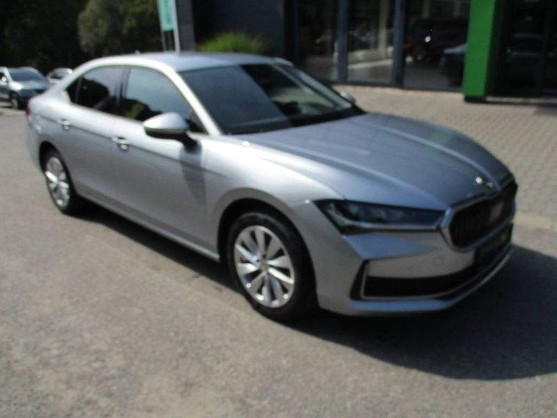 Škoda Superb Liftback Selection 2,0TDI 110k - fotka 3 z 13