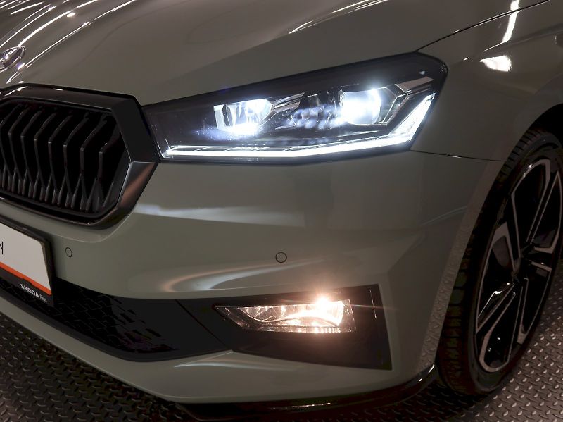 Škoda Fabia (2026) MONTE CARLO 1.5TSI 110KW DSG N - fotka 10 z 41