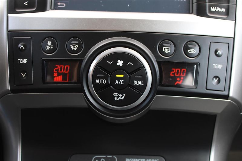Toyota Verso 1,8 VVT-i  NOVÉ V ČR,1.MAJITEL - fotka 14 z 29