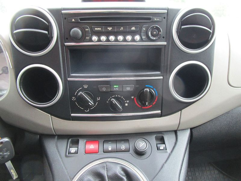 Peugeot Partner 1,6HDI-68KW-KOUP.vČR-1.MAJITEL - fotka 14 z 16