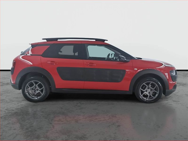 Citroën C4 Cactus (2015) Live 1.2 PureTech, Serv.kniha - fotka 6 z 19