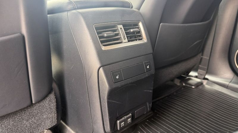 Lexus RX 450h 450H 3,5 HEV LUXURY - fotka 25 z 30
