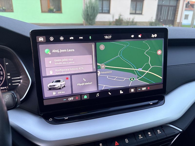 Škoda Octavia 2.0 TDI DSG LED VIRTUAL - fotka 23 z 53