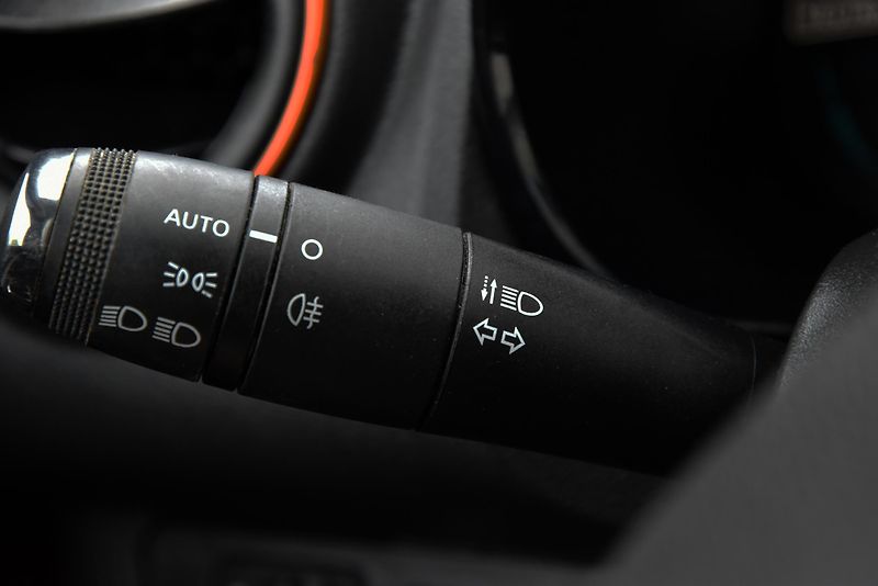 Dacia Spring ELECTRIC 45 (27kWh),NAVI,KŮŽE - fotka 15 z 50