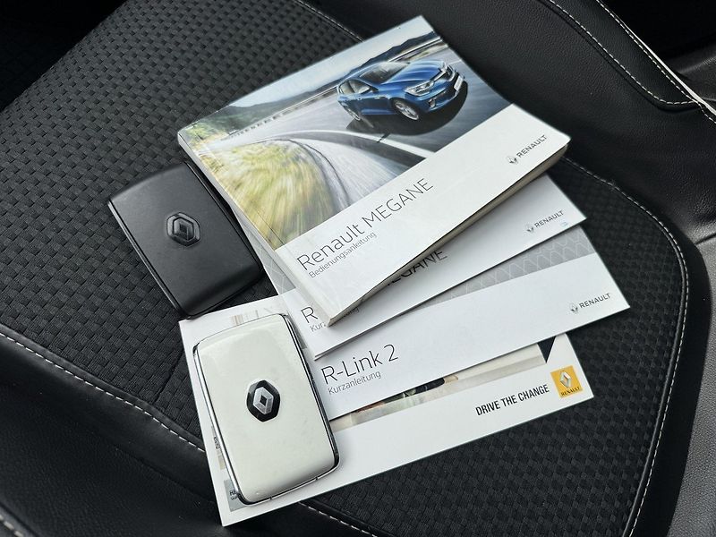 Renault Mégane (2016) 1.6dCi Bose Navi Polokůže - fotka 29 z 50