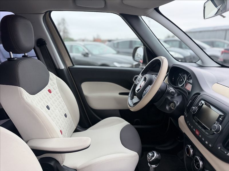 Fiat 500L i 77kW KLIMA - fotka 26 z 28