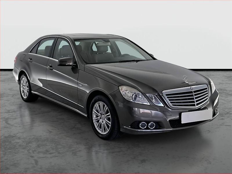 Mercedes-Benz Třídy E (2009) E 220 CDI, Automat, Kůže, Navi - fotka 1 z 20