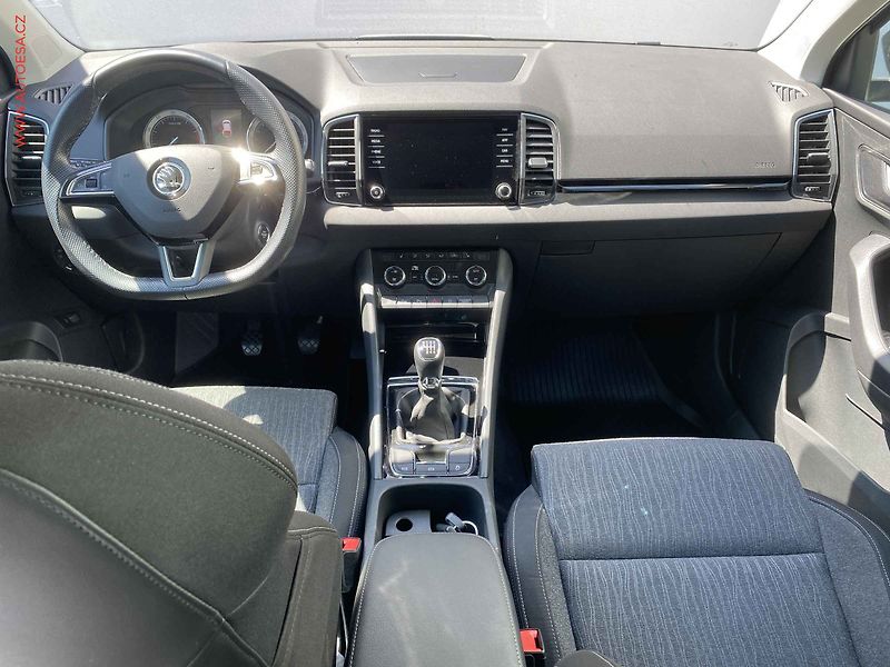 Škoda Karoq (2018) 1.0 TSi, Style, LED, kamera - fotka 8 z 18
