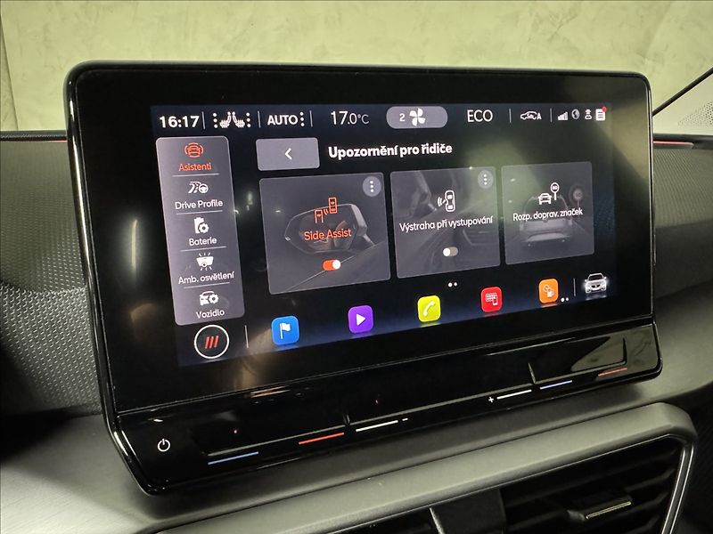 Seat Leon 1,4 TSi  e-Hybrid FR Line LED - fotka 29 z 50