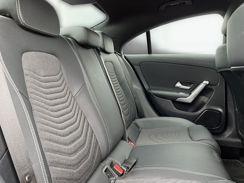 Mercedes-Benz CLA Třída 200 d kupé Progressive L - fotka 20 z 21