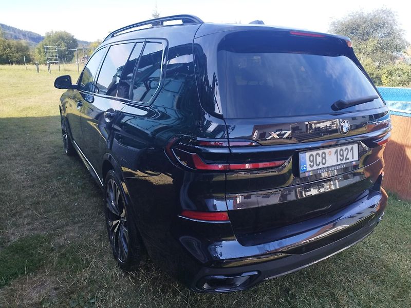 BMW X7 XDRIVE40D M SPORT - fotka 5 z 16