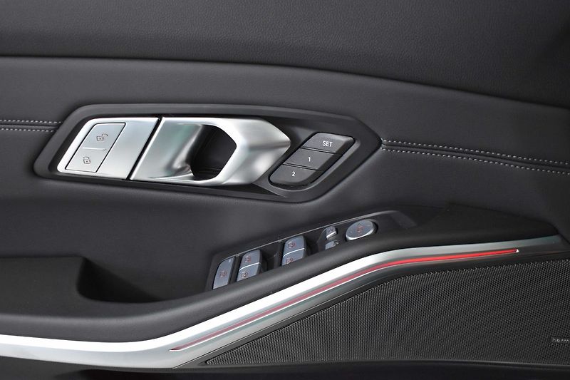 BMW M3 xDrive COMPETITION 390kW - fotka 16 z 52