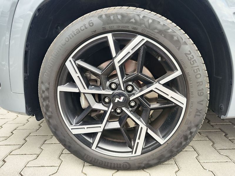 Hyundai Tucson 1.6 T-GDI/118kW N-Line DCT - fotka 33 z 34