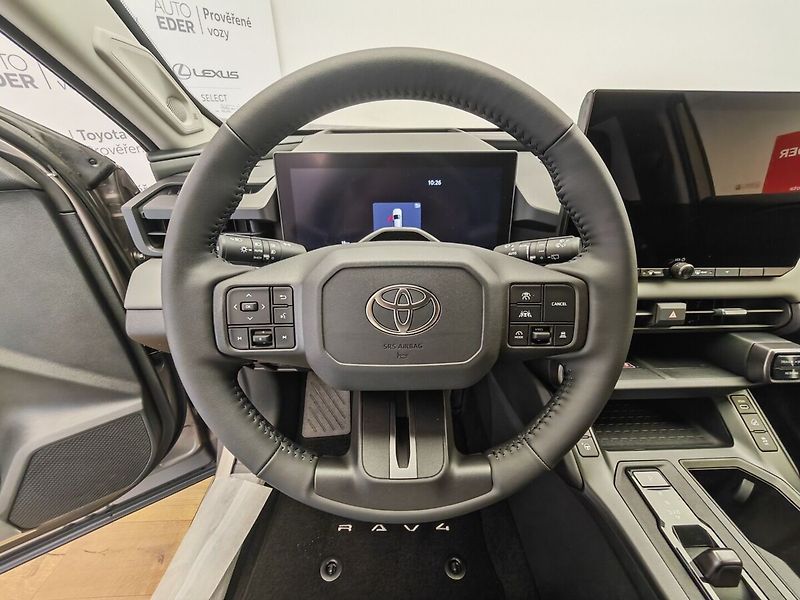 Toyota RAV4 2.5 HEV 4x4 Executive - fotka 30 z 42