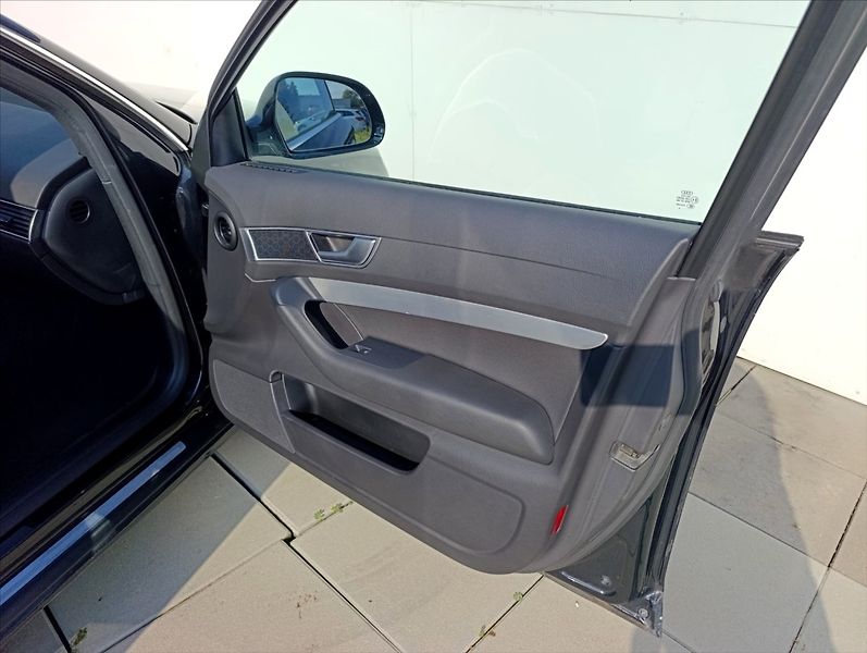 Audi A6 Avant 3,0 TDi aut.,Quattro Kůž - fotka 26 z 34