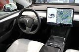 Tesla Model Y Long Range Dual Motor AWD Tažn - náhled 13