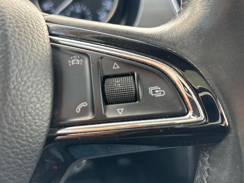Škoda Fabia SPORT COLOR - fotka 23 z 26