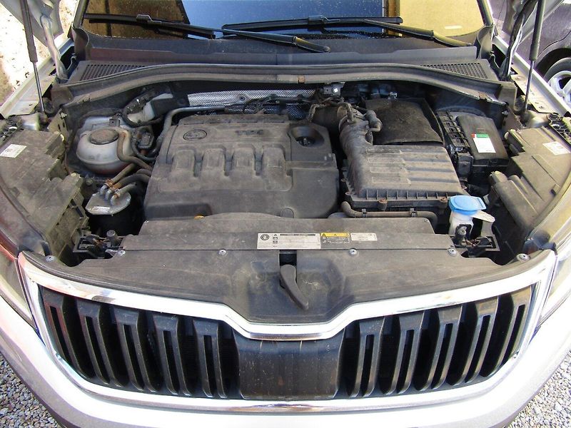 Škoda Kodiaq (2019) 2.0 TDI 140kW DSG 4x4 DPH - fotka 42 z 44