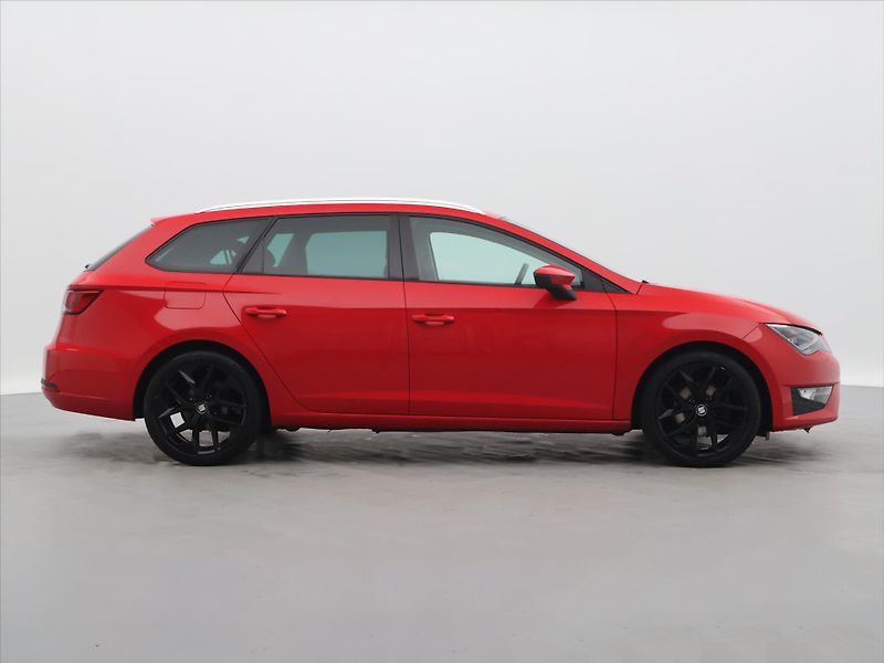 Seat Leon 2,0 TDI 110kW FR ST Aut.klima - fotka 8 z 30