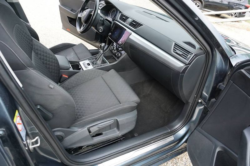 Škoda Superb (2020) 2.0 NOVÉ  V ČR - fotka 20 z 30