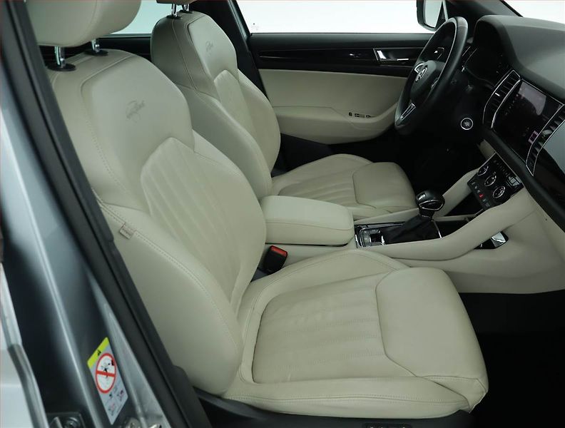 Škoda Kodiaq (2020) Laurin&Klement 1.5 TSI - fotka 9 z 19