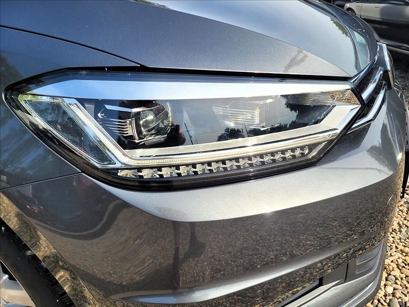 Volkswagen Touran 1,5 Již není k dispozici - fotka 48 z 50