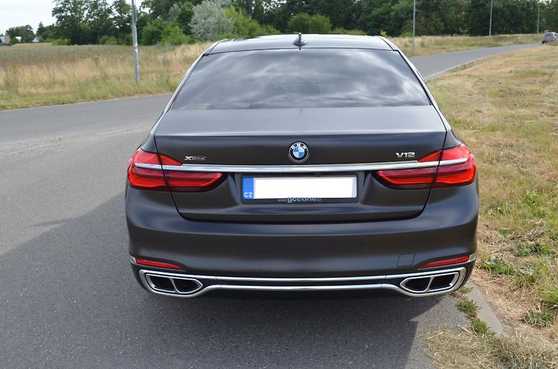 BMW Řada 7 (2017) 760Li ,6.6 /448kW,xDrive,V12 - fotka 4 z 31