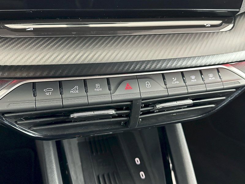 Škoda Octavia (2025) Combi DSG 2.0TSI 195kW RS - fotka 24 z 35