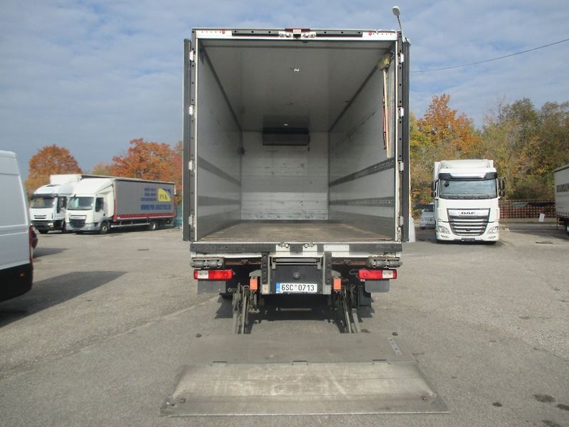 Renault D18 320 ThermoKing - fotka 10 z 31