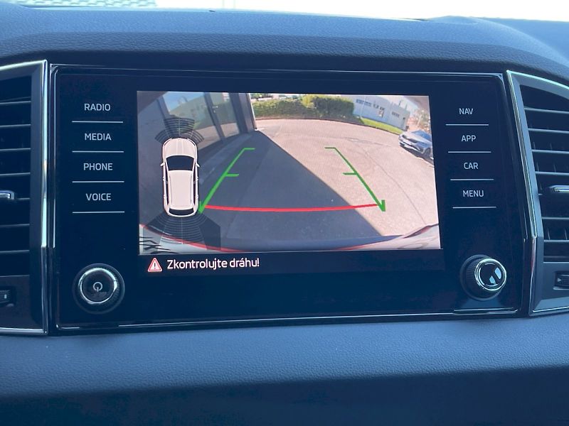 Škoda Karoq (2019) 1.5 TSI 110 kW DSG Style Plus - fotka 18 z 35