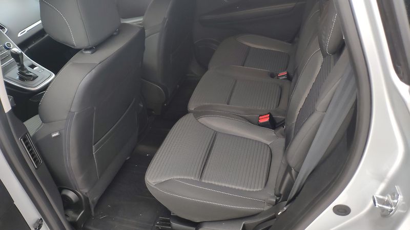 Renault Grand Scénic (2021) 1,8DCI AUTOMAT 7 míst  - fotka 16 z 18