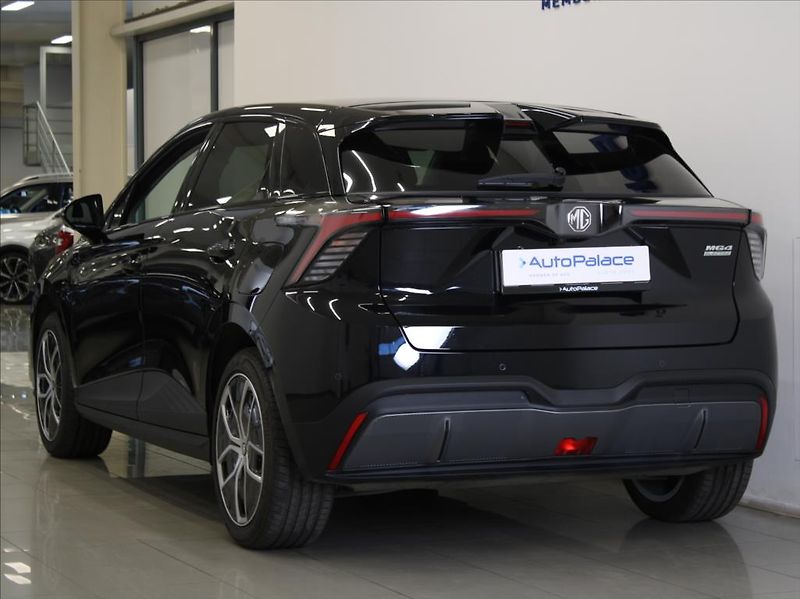 MG MG4 0,0 77kWh Exclusive 28tkm. ČR - fotka 3 z 28