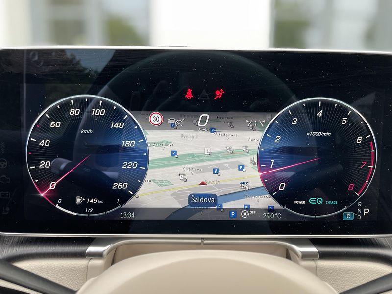 Mercedes-Benz Třídy S Maybach 580 4Matic - fotka 14 z 45